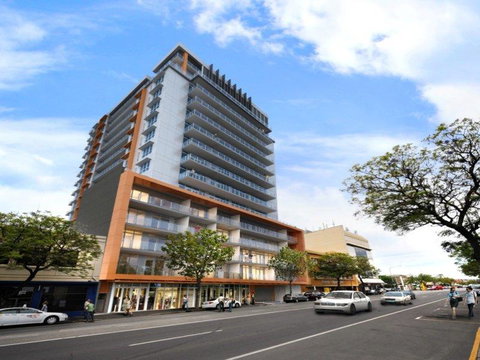 Vision On Morphett Adelaide Central - QLD Tourism 0