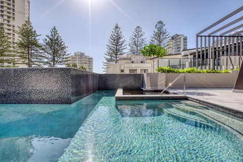 Vue Broadbeach - Queensland Tourism 2