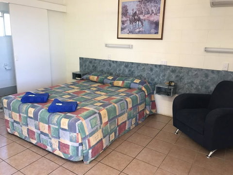 Wagon Wheel Motel - QLD Tourism 2