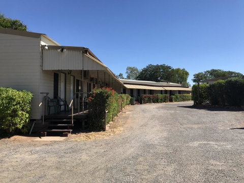 Wagon Wheel Motel - QLD Tourism 3