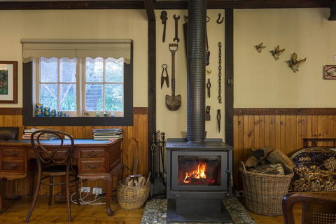Walhalla Coach House - QLD Tourism 2