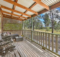 Wallaby Cottage - cute Accom in bushland setting - Queensland Tourism