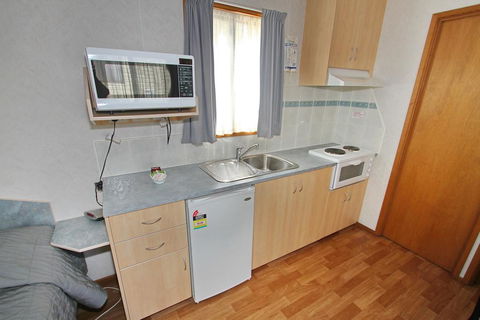 Wangaratta Caravan Park - QLD Tourism 1