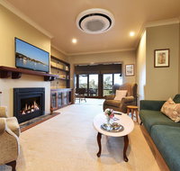 Wangi Waterfront Delight 4br Waterfront Reserve Home - QLD Tourism