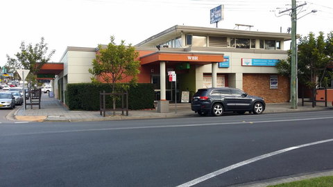 Warners Bay Hotel - QLD Tourism 0