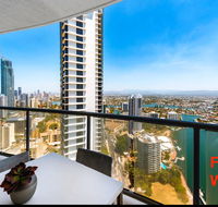 Water views in the sky - Queensland Tourism
