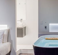 Waterfall Springs Retreat - Queensland Tourism