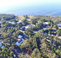 Waterfront Retreat At Wattle Point