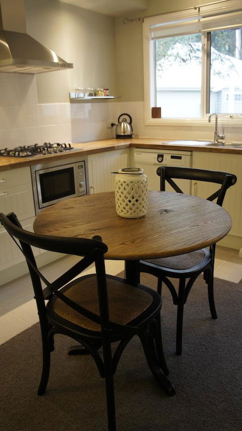 Amelina Cottages - Queensland Tourism 22