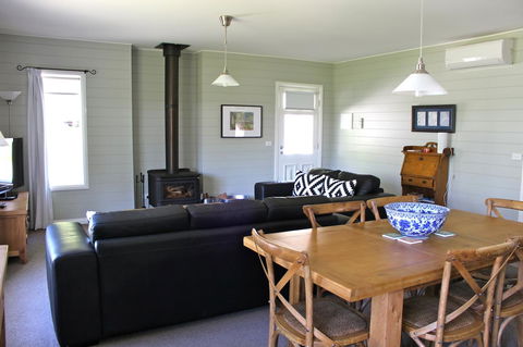 Amelina Cottages - Queensland Tourism 27