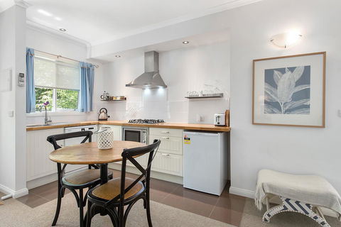 Amelina Cottages - Queensland Tourism 14