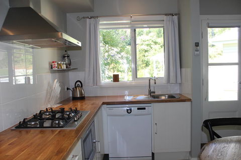 Amelina Cottages - Queensland Tourism 26