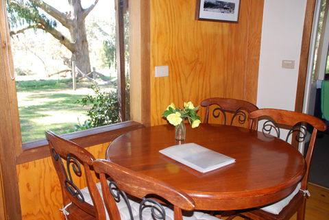 Bluegum Ridge Cottages - Queensland Tourism 14