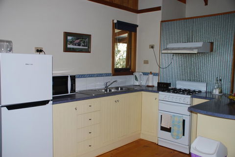 Bluegum Ridge Cottages - Queensland Tourism 15