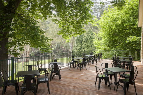 Oscar\'s On The Yarra - QLD Tourism 7