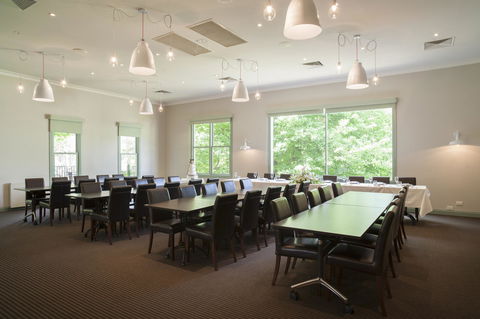 Oscar\'s On The Yarra - QLD Tourism 18