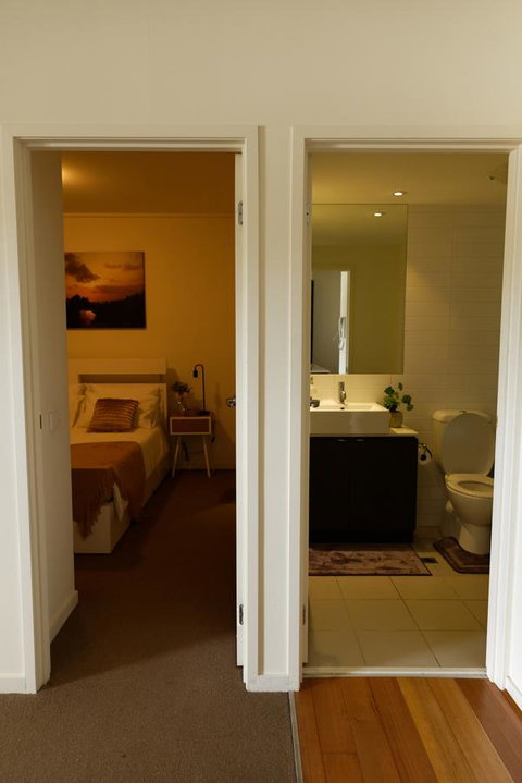 Primrose Apartment Glen Waverley - QLD Tourism 6
