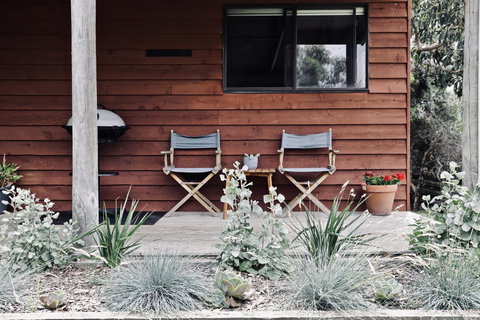 Red Ceder Cottage - Great Ocean Road - Port Campbell - QLD Tourism 1