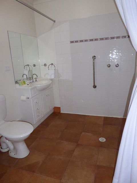 Lifestyle Apartments At Ferntree - Queensland Tourism 25