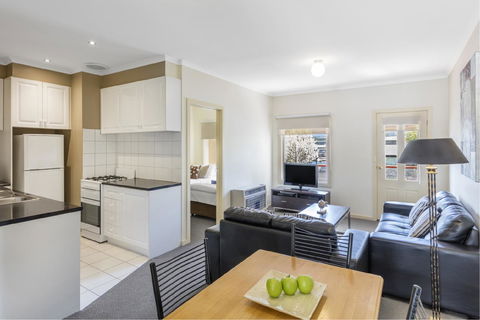 Hawthorn Gardens Serviced Apartments - Queensland Tourism 2