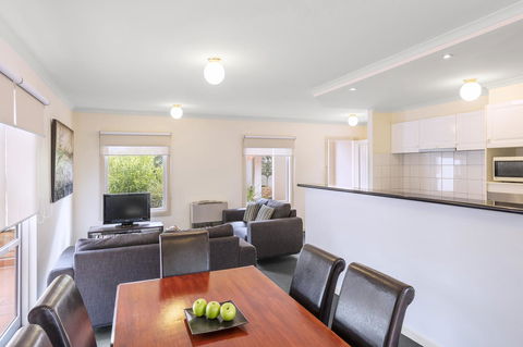 Hawthorn Gardens Serviced Apartments - Queensland Tourism 3