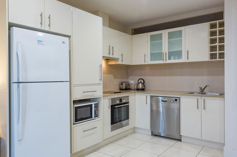 Balwyn Boutique Apartments - Queensland Tourism 12
