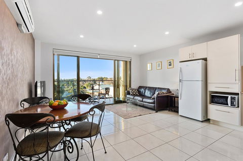 Balwyn Boutique Apartments - Queensland Tourism 13