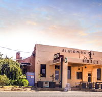 Albion Hotel and Motel Castlemaine - QLD Tourism