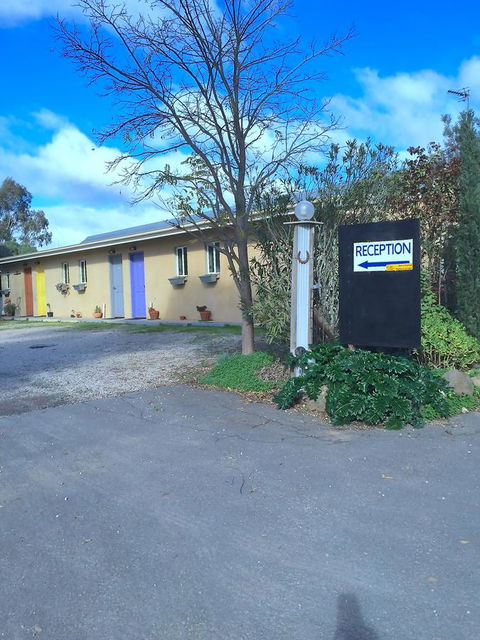 The Albion Motel Castlemaine - QLD Tourism 5