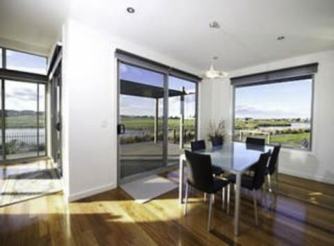 19 Glen Eagles Close - QLD Tourism 1