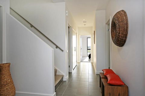 1 Pebble Place - QLD Tourism 6