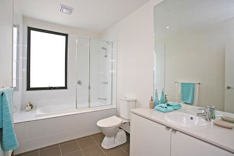 1 Pebble Place - QLD Tourism 7