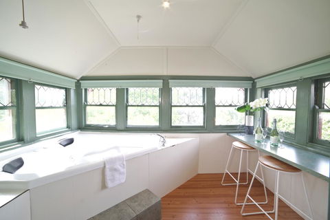 Ballarat Station Apartments - QLD Tourism 5