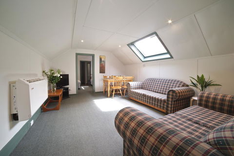 Ballarat Station Apartments - QLD Tourism 10
