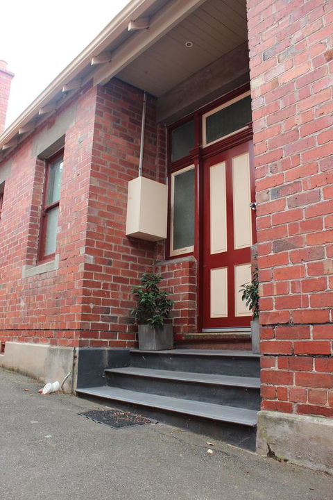 Ballarat Station Apartments - QLD Tourism 13