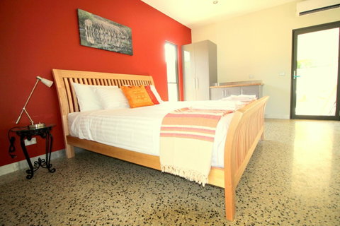 3 Bells Alpine Cottage - QLD Tourism 5