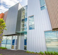 Docklands Waterfront Luxury Villa - Queensland Tourism