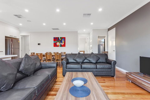 Biggs Villas Melbourne - QLD Tourism 19