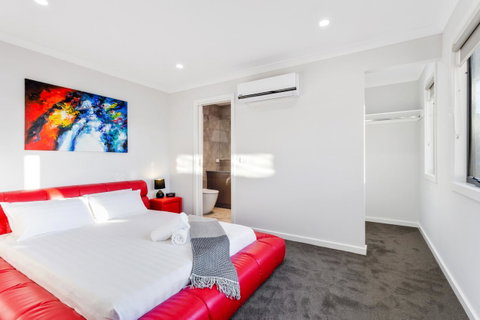 Biggs Villas Melbourne - QLD Tourism 7