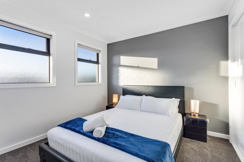 Biggs Villas Melbourne - QLD Tourism 28