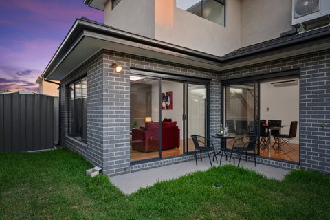 Biggs Villas Melbourne - QLD Tourism 12
