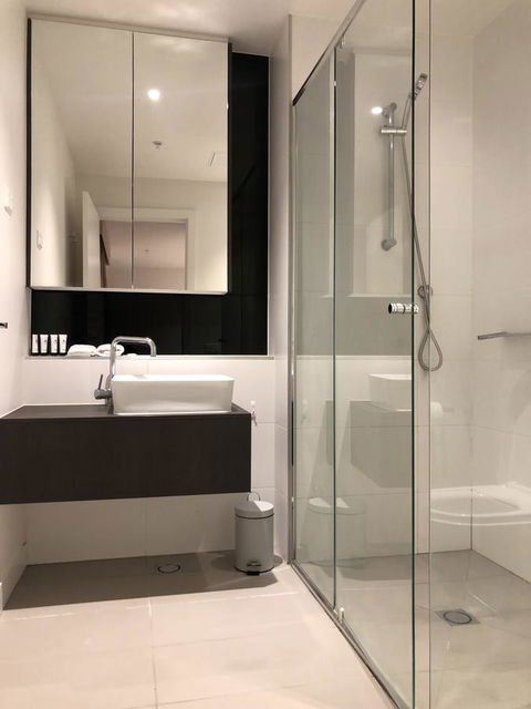 Clara Q Apartments - Queensland Tourism 8