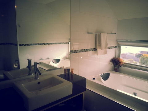 104 On Merri Apartments - QLD Tourism 25