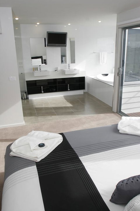 104 On Merri Apartments - QLD Tourism 5