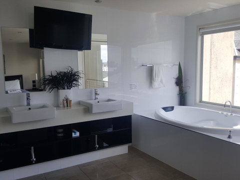 104 On Merri Apartments - QLD Tourism 19