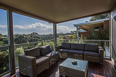 Saltwater Breeze Retreat - Queensland Tourism 6