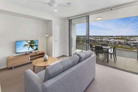 Aquarius Kawana - QLD Tourism 11