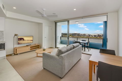 Aquarius Kawana - QLD Tourism 28