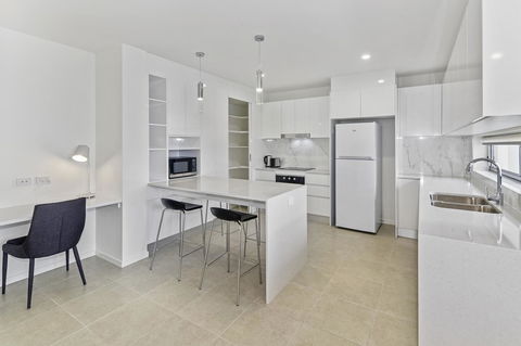 Aquarius Kawana - QLD Tourism 25