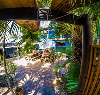 Cool Bananas Backpackers - Queensland Tourism
